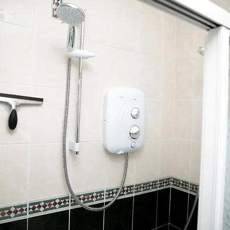 3 Bed Renovated Carramore Lake, Belmullet Баллина